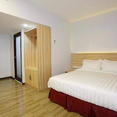 City Garden Hotel Тавау Номер фото