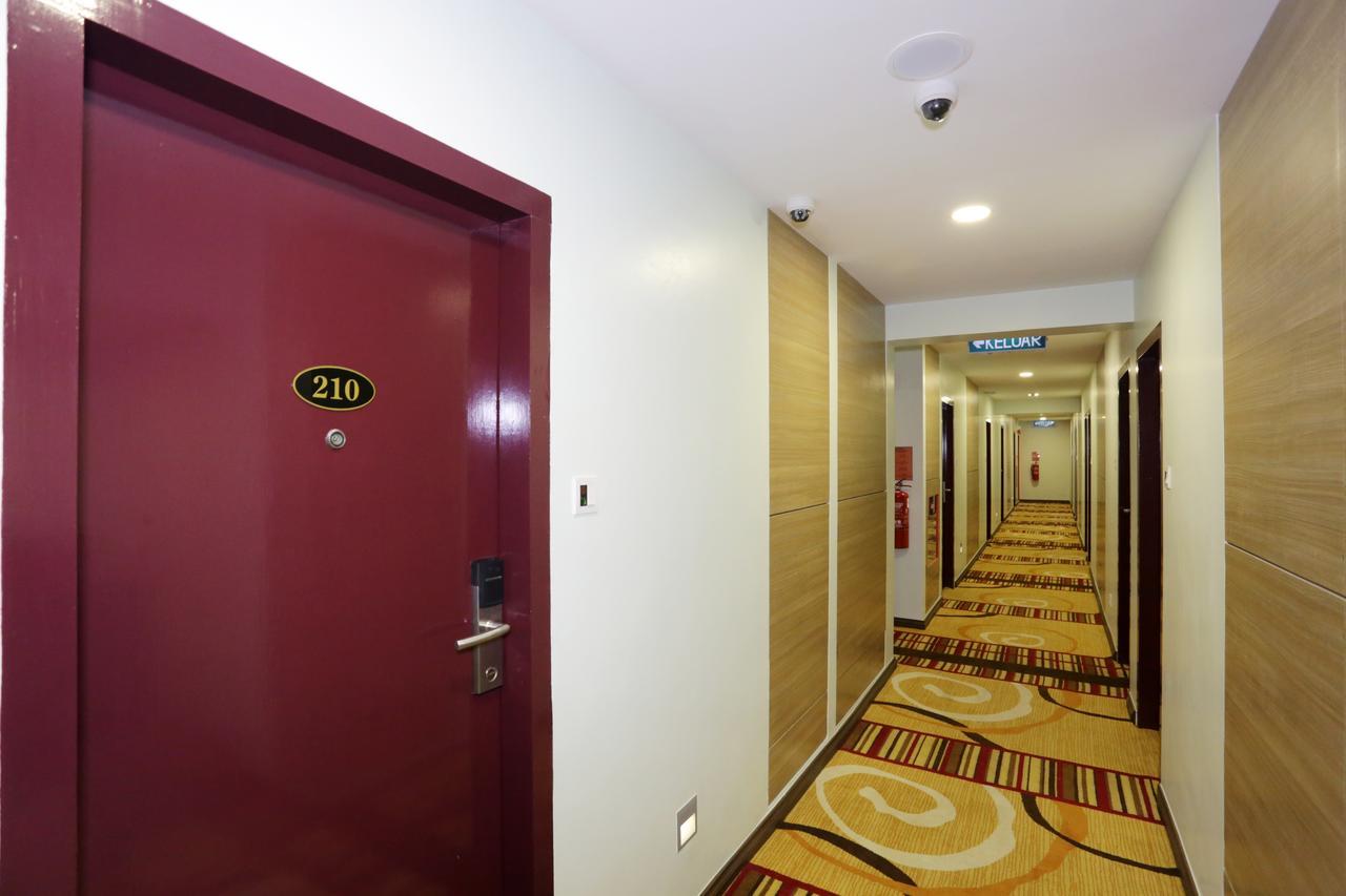 City Garden Hotel Тавау Экстерьер фото